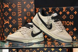 NIKE - NH1080 DUNK SB LOUIS VUITTON