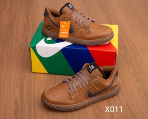 NIKE DUNK SB