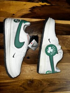 NIKE Air Celtics