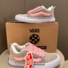 VANS KNU