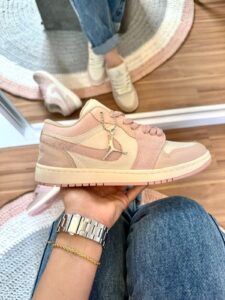 NIKE JORDAN LOW 1