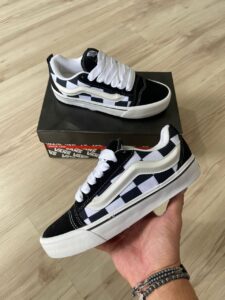 VANS KNU SKOOL - VN2030