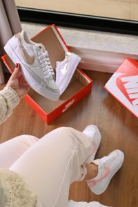 NIKE BLAZER LOW 77