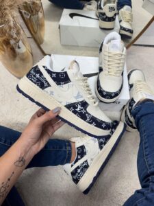 NIKE AIR LOUIS VOUITTON