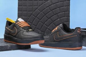 NIKE AIR FORCE BLACK - AR401
