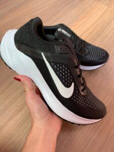 NIKE WINFLO 10