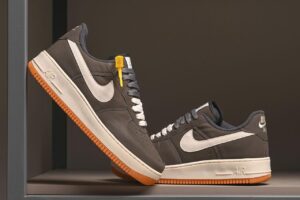NIKE AR901C- AIR FORCE