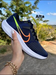NIKE ZOOMX