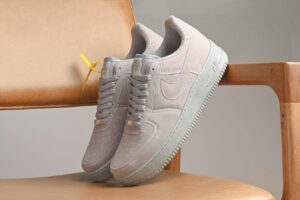 NIKE AR701C - AIR FORCE MONOCOLOR