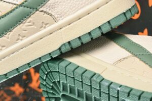 NIKE - NH1080 DUNK SB LOUIS VUITTON