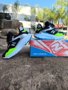 NEW BALANCE ROAV V2