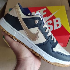 NIKE DUNK SB