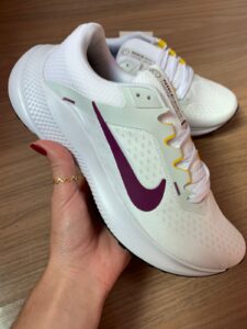 NIKE WINFLO 10