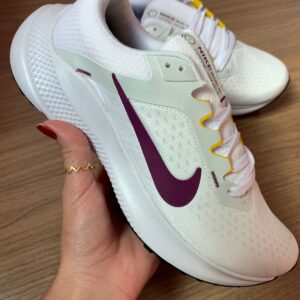 NIKE WINFLO 10